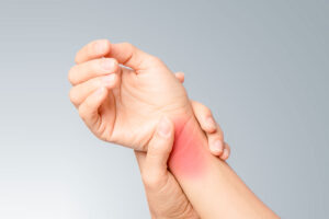 נפיחות בשורש כף היד